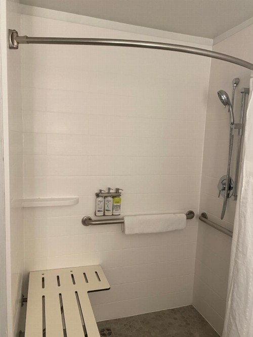 Holiday Inn Express Hotel & Suites Hermosa Beach an IHG Hotel - image 19