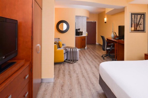 Courtyard by Marriott Victorville Hesperia - image 28