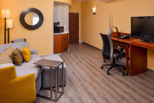 Courtyard by Marriott Victorville Hesperia - image 33