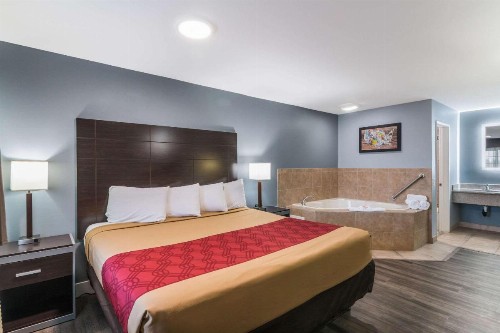 Econo Lodge Hesperia - Victorville I-15 - image 13