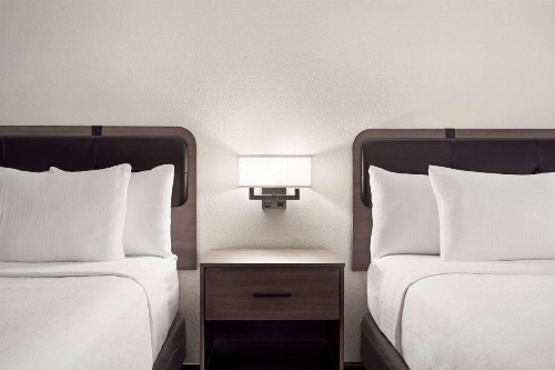La Quinta by Wyndham Hesperia Victorville - image 13