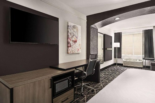 La Quinta by Wyndham Hesperia Victorville - image 33