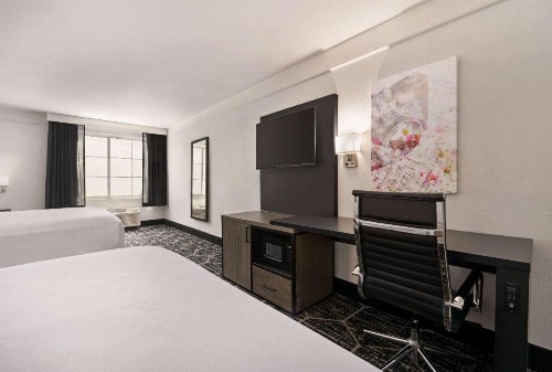 La Quinta by Wyndham Hesperia Victorville - image 35