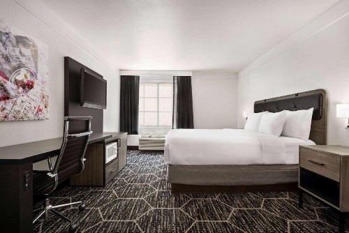 La Quinta by Wyndham Hesperia Victorville - image 7