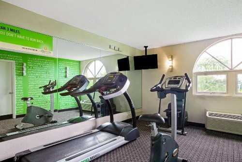 La Quinta by Wyndham Miami Lakes - image 10
