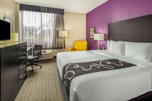 La Quinta by Wyndham Miami Lakes - image 19