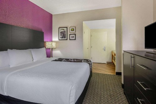 La Quinta by Wyndham Miami Lakes - image 20