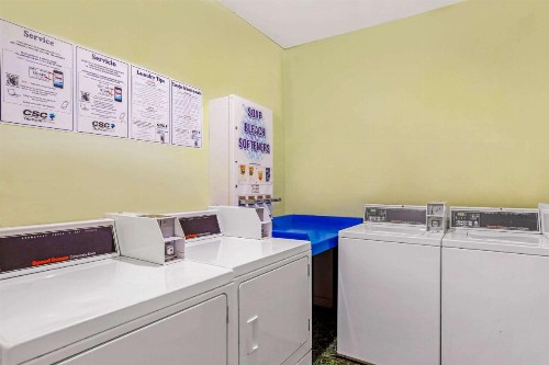 La Quinta by Wyndham Miami Lakes - image 8