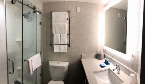 Holiday Inn Express Hotel & Suites Miami - Hialeah(Newly Renovated) an IHG Hotel - image 22