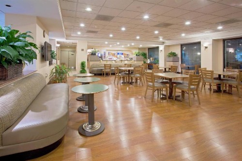 Holiday Inn Express Hotel & Suites Miami - Hialeah(Newly Renovated) an IHG Hotel - image 24