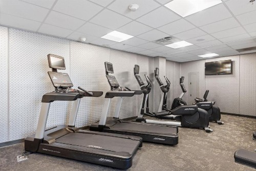 Fairfield Inn & Suites by Marriott Hickory - image 20
