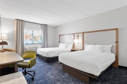 Fairfield Inn & Suites by Marriott Hickory - image 5
