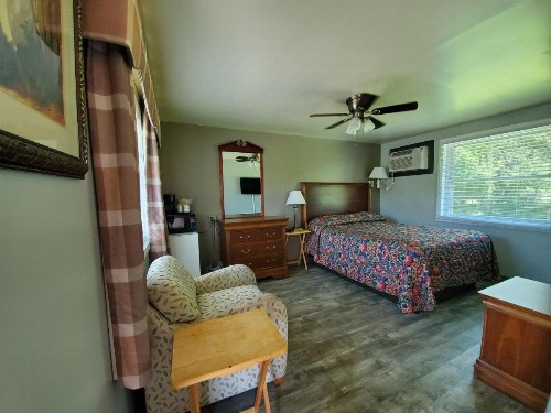 High Springs Country Inn - image 11
