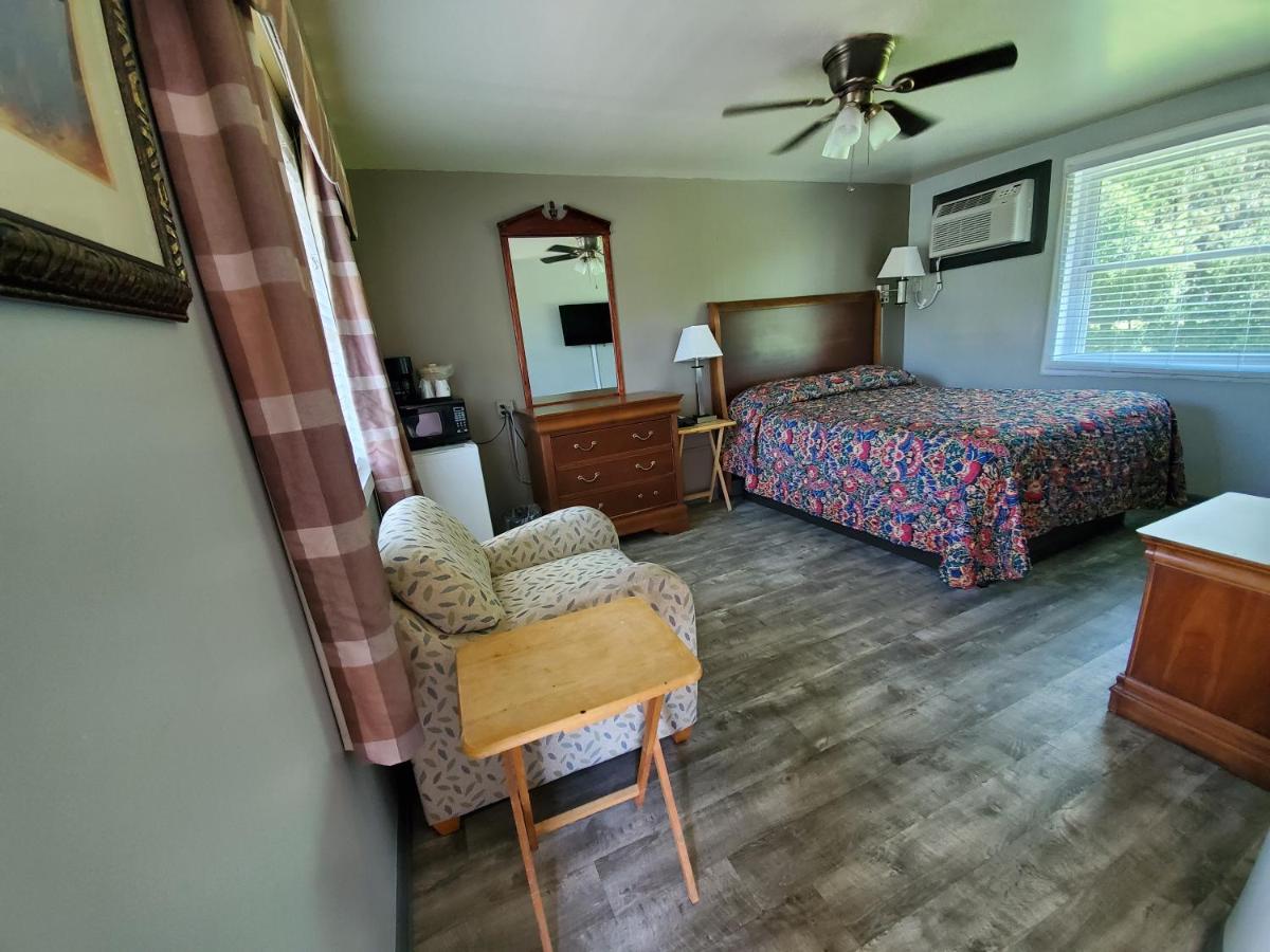 High Springs Country Inn - image 5