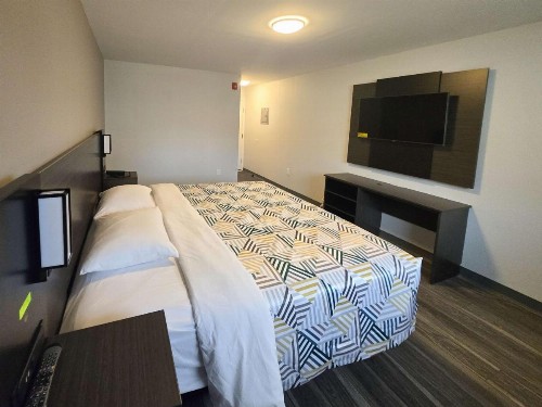 Quality Inn East Windsor - Princeton - image 24