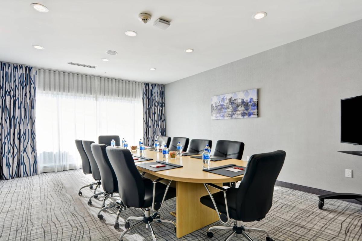 TownePlace Suites by Marriott Bridgewater Branchburg - image 3