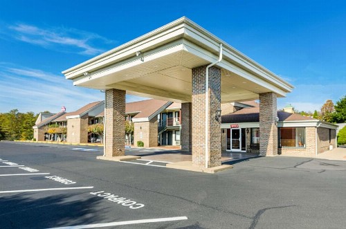 Motel 6-Hillsville VA