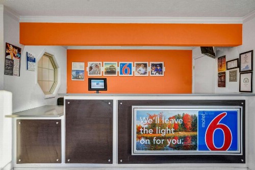 Motel 6-Hillsville VA - image 14