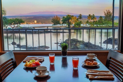 Castle Hilo Hawaiian Hotel - image 10