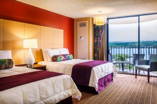 Castle Hilo Hawaiian Hotel - image 11