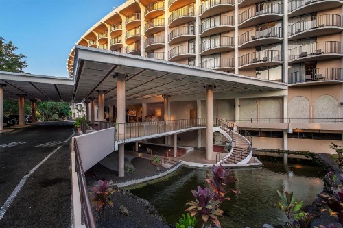 Castle Hilo Hawaiian Hotel - image 27