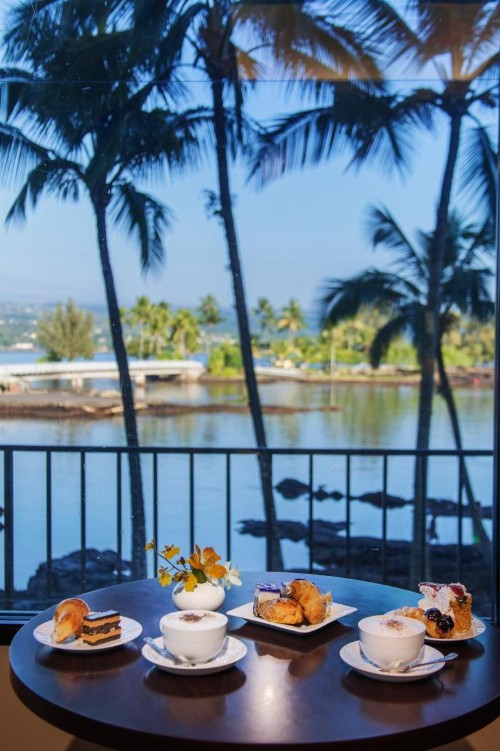 Castle Hilo Hawaiian Hotel - image 49