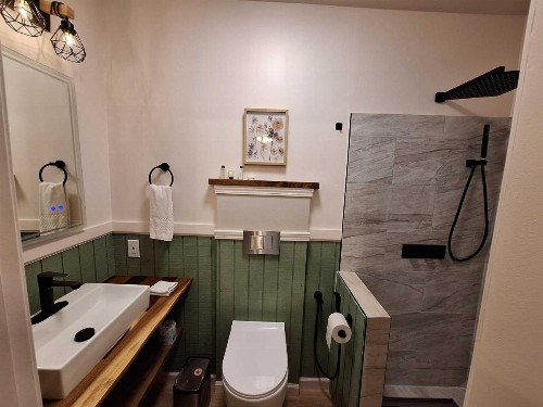 Wild Ginger Inn Hotel & Hostel - image 44