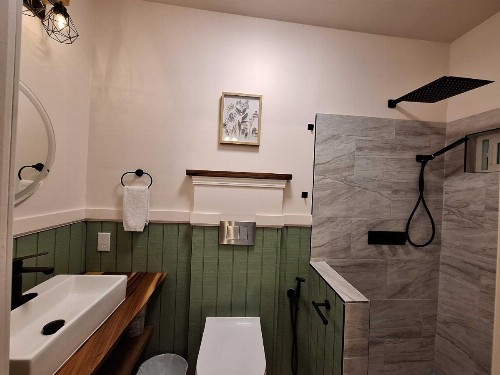 Wild Ginger Inn Hotel & Hostel - image 46