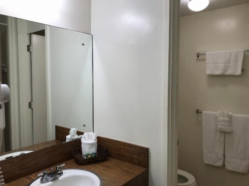 Hilo Reeds Bay Hotel - image 32