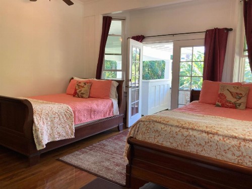 Hilo Bay Oceanfront Bed and Breakfast - image 17