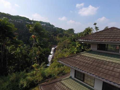 The Inn at Kulaniapia Falls - image 8