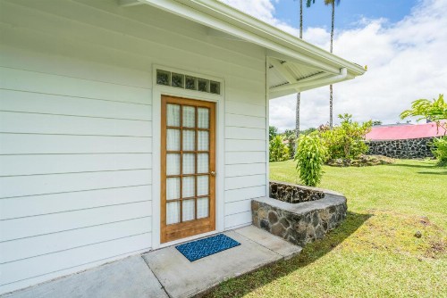 Old Hawaiian Bed and Breakfast - image 12