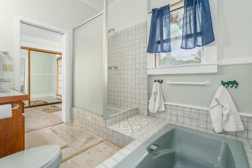 Old Hawaiian Bed and Breakfast - image 32