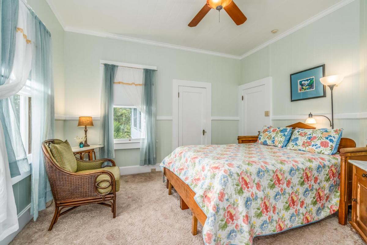 Old Hawaiian Bed and Breakfast - image 6