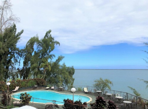 Hilo Bay Hotel - image 11