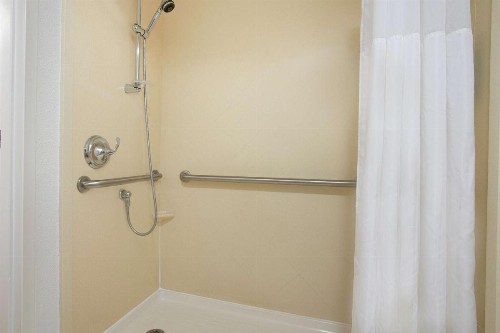 Hampton Inn Hilton Head - image 25