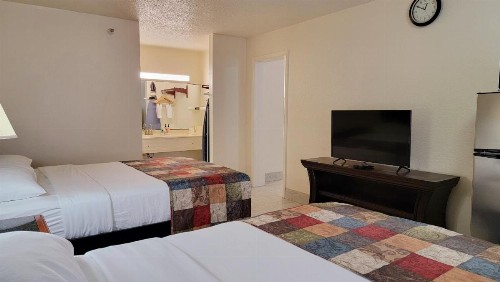 Simple Rewards Inn - image 45