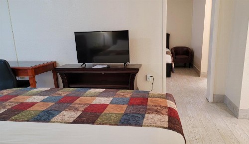 Simple Rewards Inn - image 50