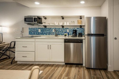 Palmera Inn and Suites - image 13