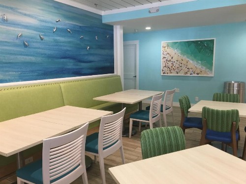Palmera Inn and Suites - image 3