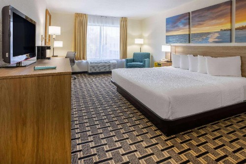 Days Inn by Wyndham Hilton Head - image 14