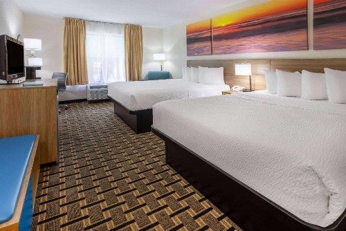 Days Inn by Wyndham Hilton Head - image 19