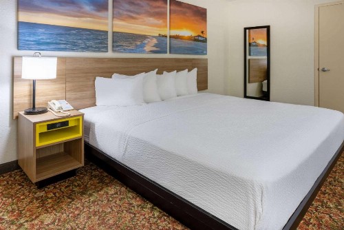 Days Inn by Wyndham Hilton Head - image 21