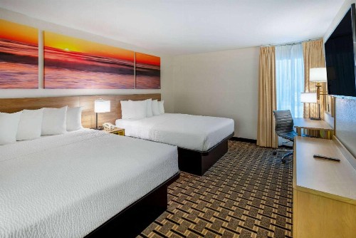 Days Inn by Wyndham Hilton Head - image 24