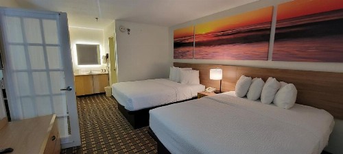 Days Inn by Wyndham Hilton Head - image 36