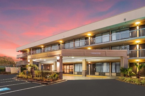 Best Western Ocean Breeze Inn - image 11