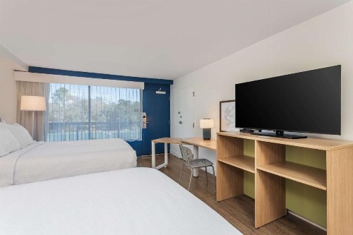 Best Western Ocean Breeze Inn - image 15