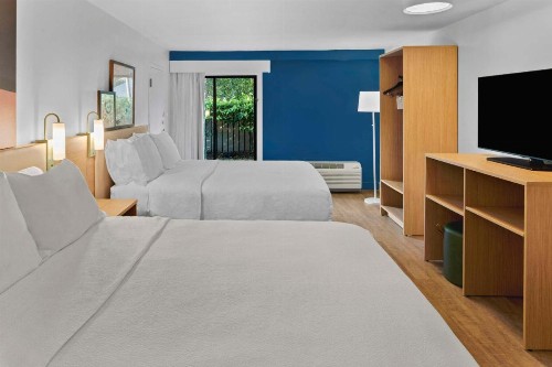 Best Western Ocean Breeze Inn - image 34