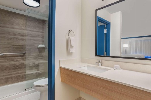 Best Western Ocean Breeze Inn - image 41