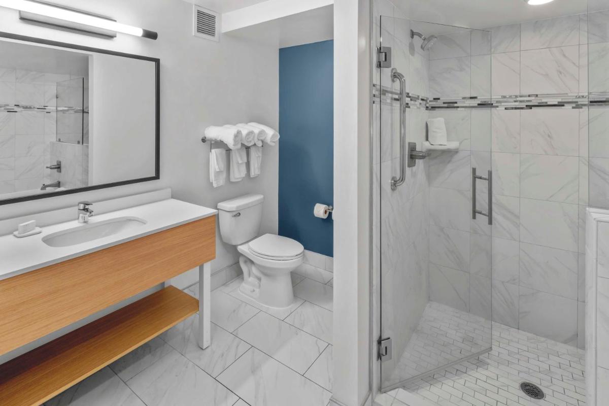 Best Western Ocean Breeze Inn - image 5